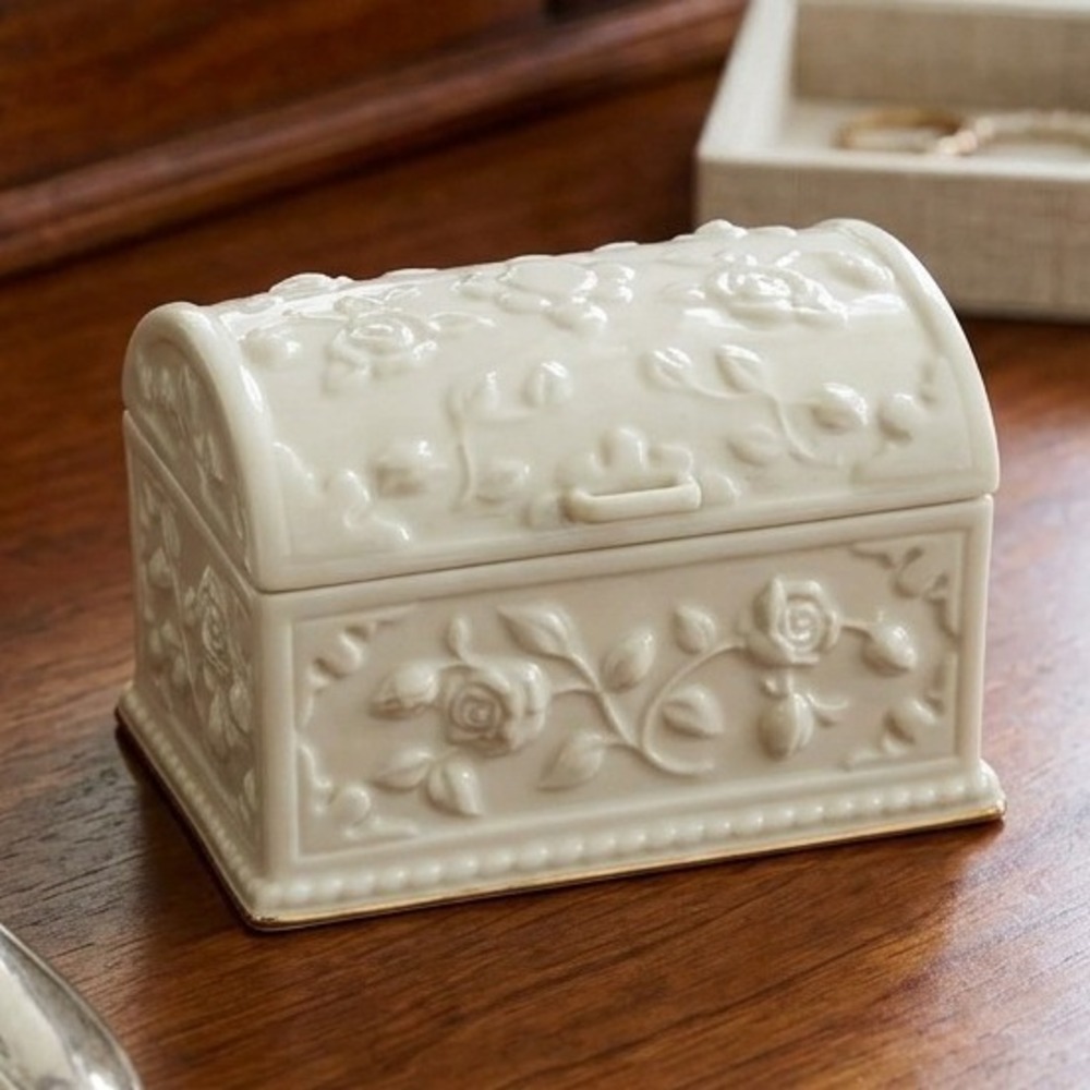 Vintage Lenox Ivory Porcelain Rose Embossed Musical Jewelry Box Treasure Chest
